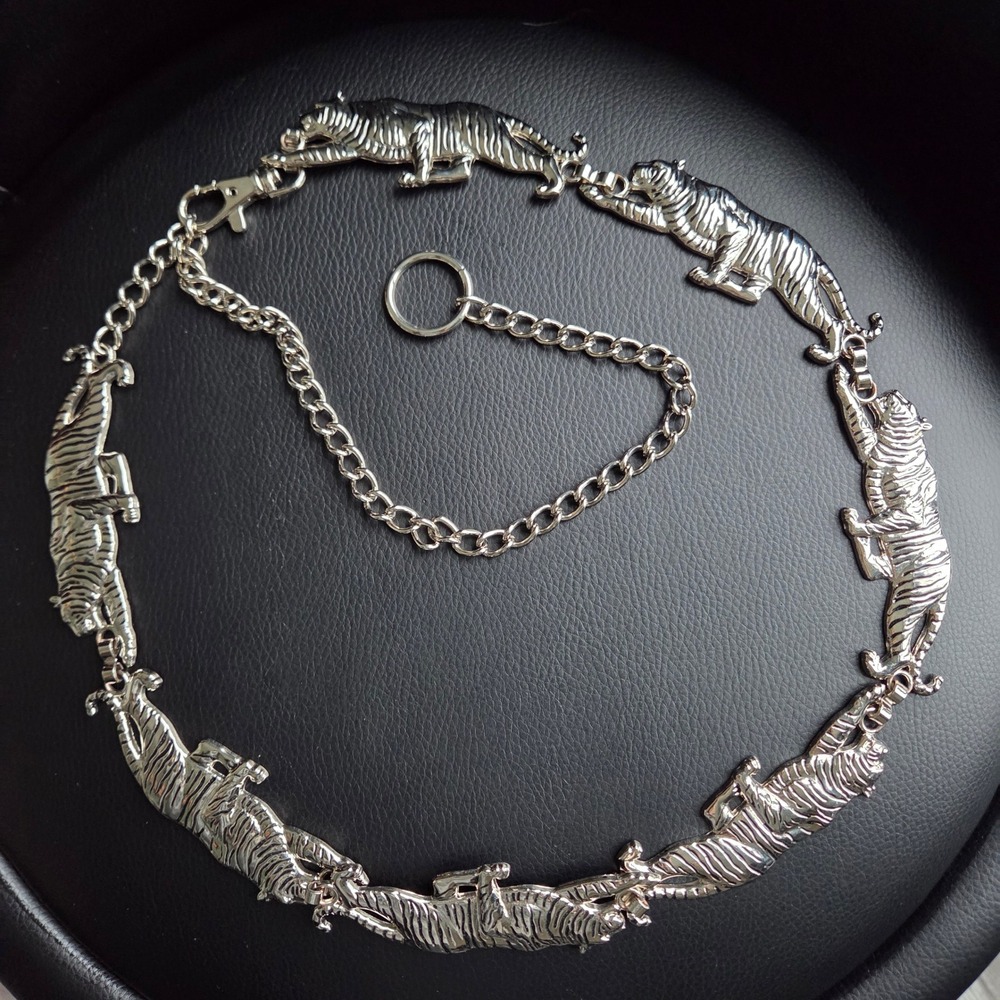 Vintage 90s Silver Tone Tiger Panther Chain Link Belt Y2K Statement Chunky 40" - Picture 9 of 15
